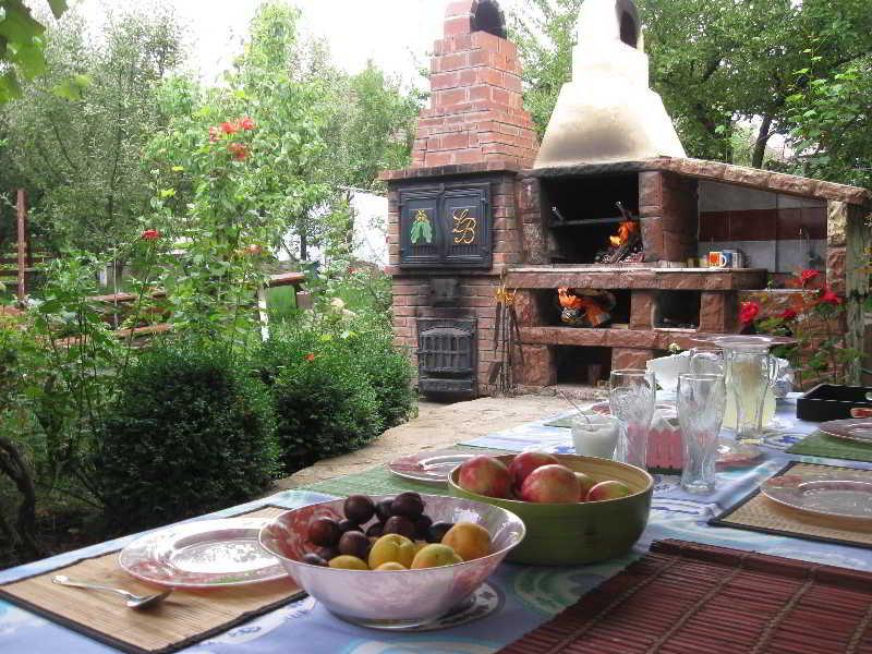 Leaganul Bucovinei Guest House Suceava Exterior photo