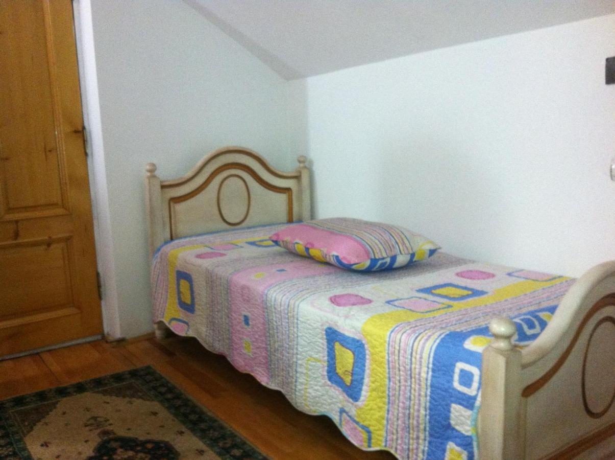 Leaganul Bucovinei Guest House Suceava Exterior photo