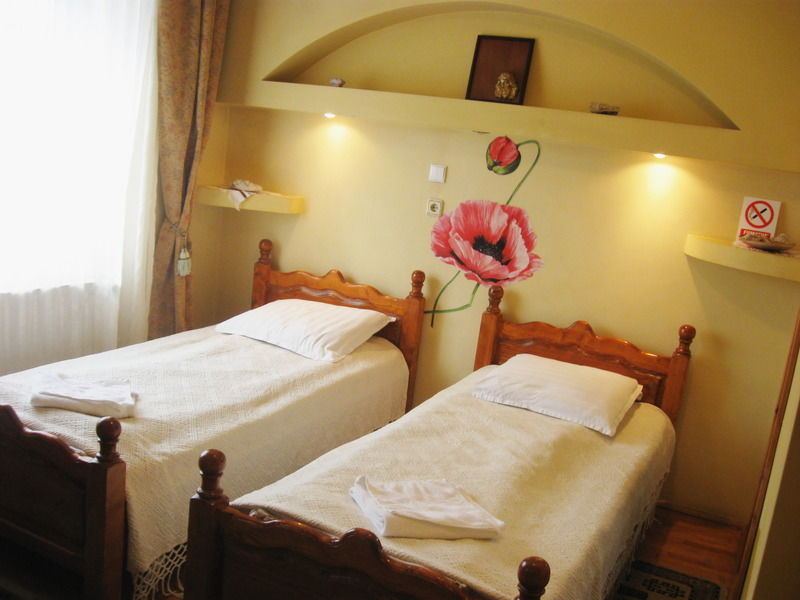 Leaganul Bucovinei Guest House Suceava Exterior photo